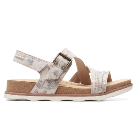 🆕🌿CLARKS ULTIMATE COMFORT SANDALS🌿 - Picture 3 of 13
